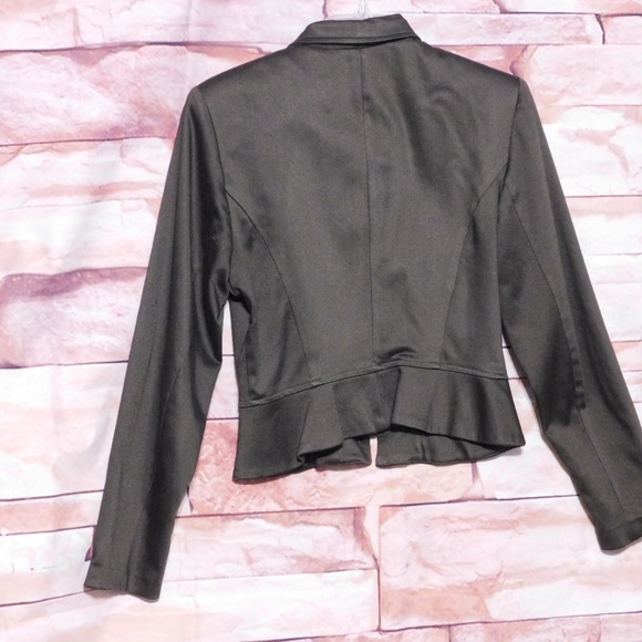 GANTOS FITTED JACKET WITH A RUFFLED WAIST - Picture 2 of 8